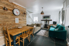 WINDERMERE COTTAGE - Beautiful cosy 2 bed accommodation in Kendal within the Lake District, Cumbria